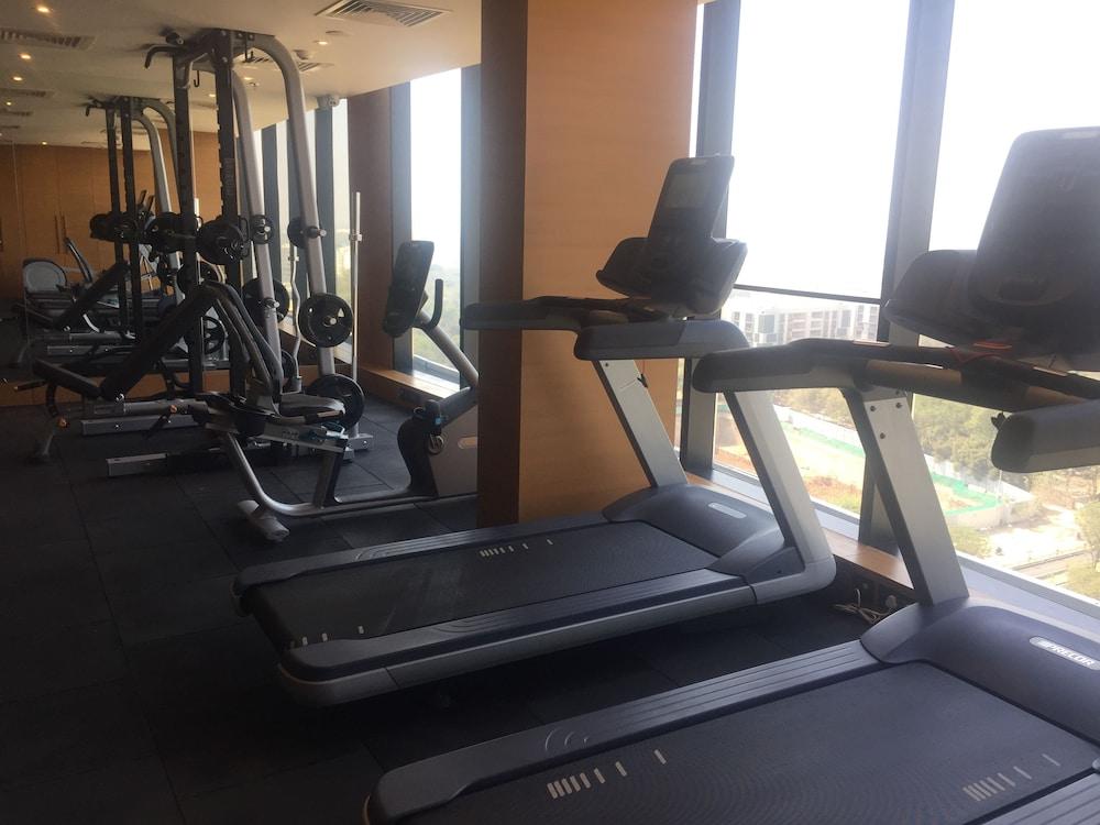 Doubletree By Hilton Ahmedabad Otel Dış mekan fotoğraf