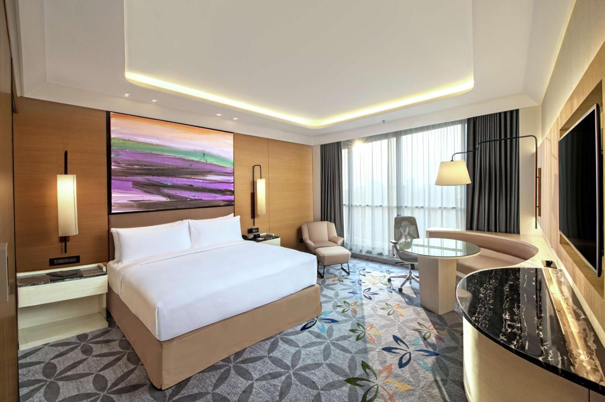 Doubletree By Hilton Ahmedabad Otel Dış mekan fotoğraf